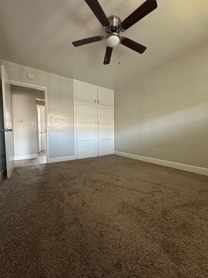 LAST 1 Bedroom/ 1 Bathroom Apartment Available! - Photo 3 of 15