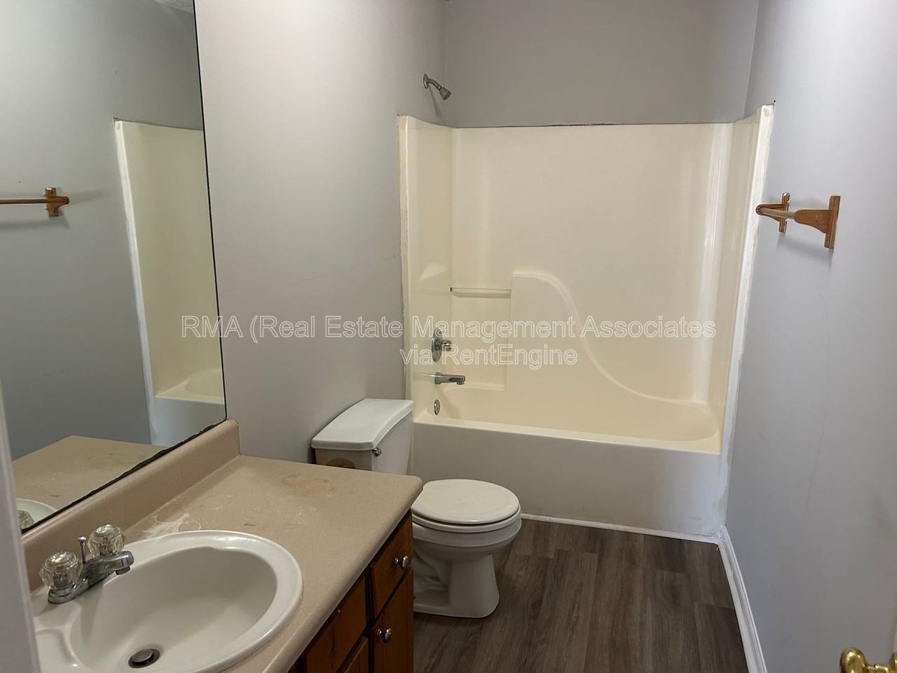 133 Realty St - Photo 5 of 8