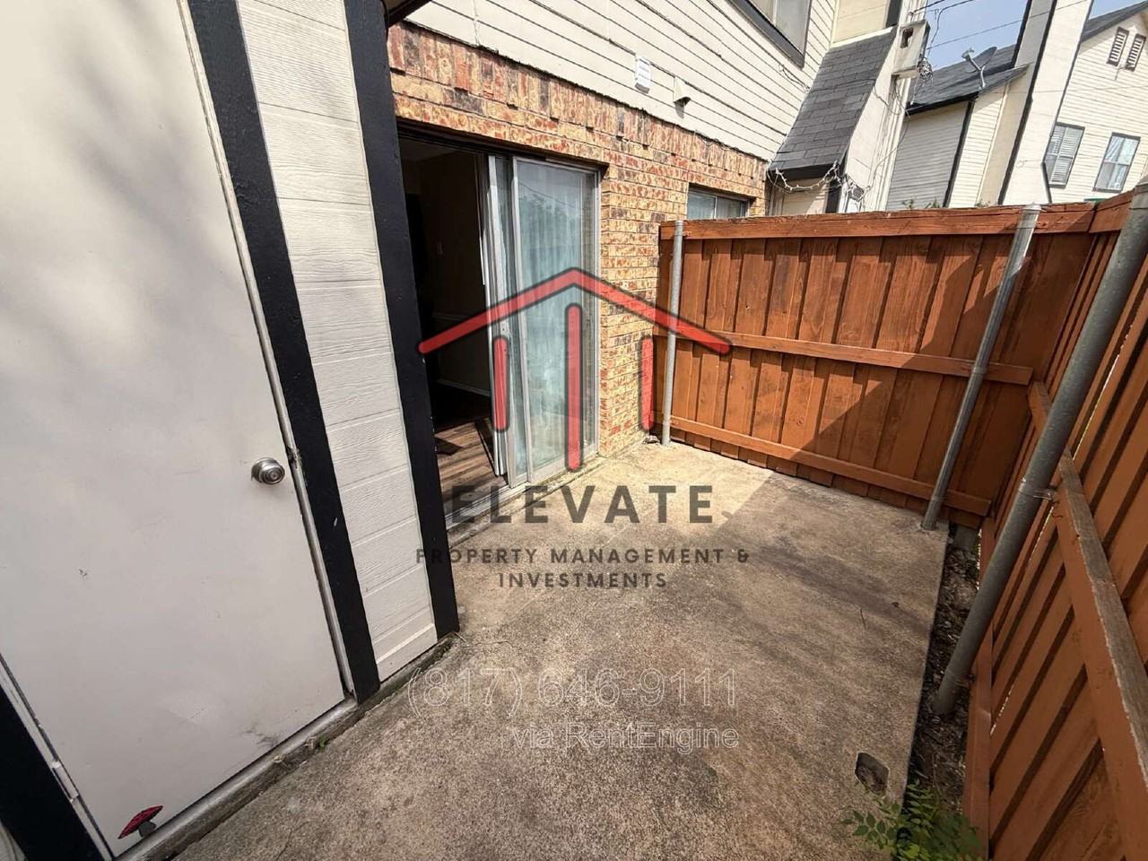 5904 Holiday Ln - Photo 5 of 14