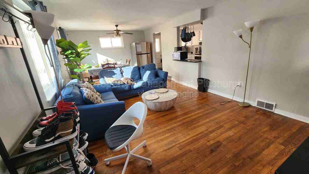 433 Ella St - Photo 4 of 27