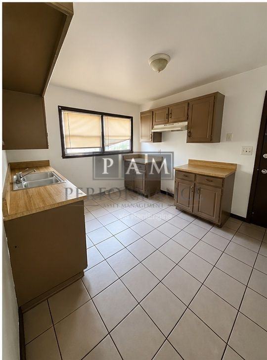 6535 N 58th St - Photo 5 of 13