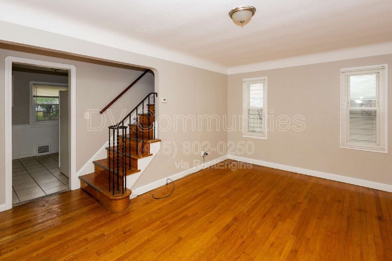 19001 Nitra Ave - Photo 4 of 15