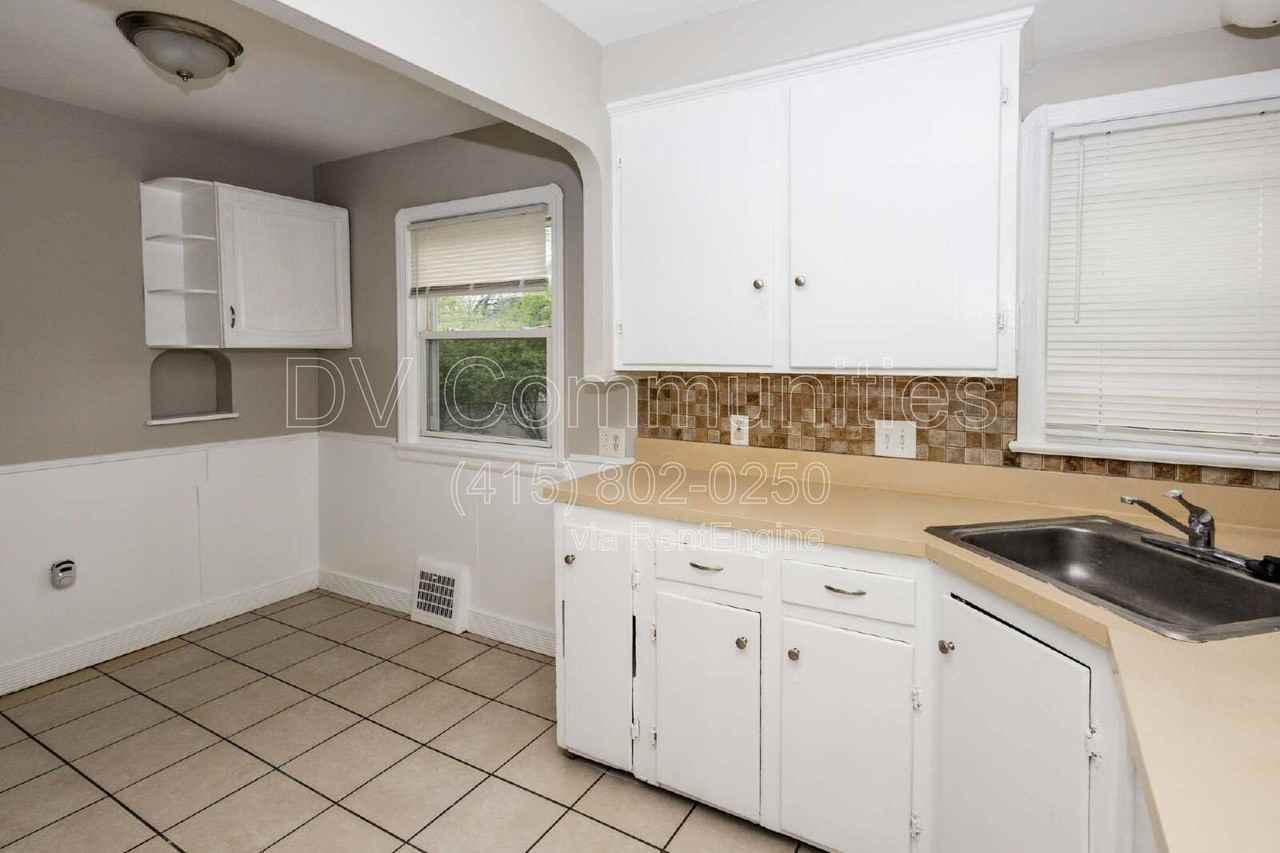 19001 Nitra Ave - Photo 6 of 15