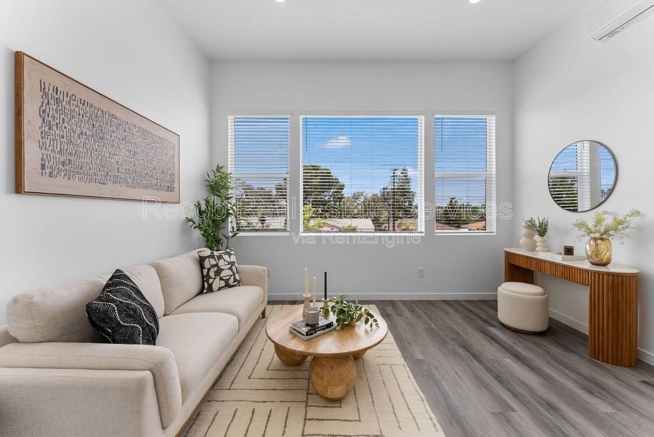 5256 Adams Ave #5 - Photo 2 of 26