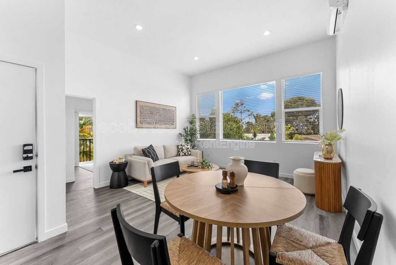 5256 Adams Ave #5 - Photo 5 of 26