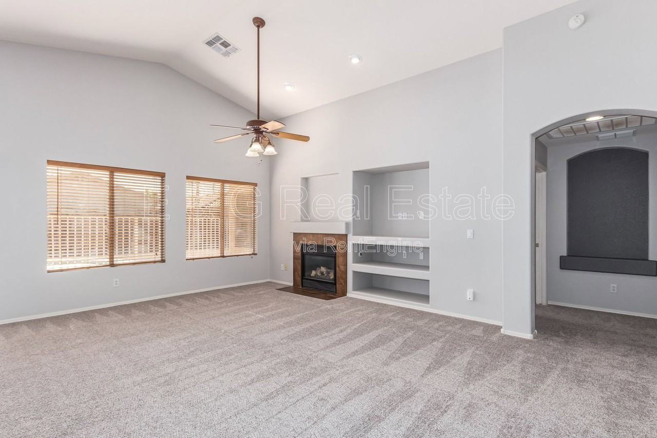 10315 E Jan Ave - Photo 5 of 23