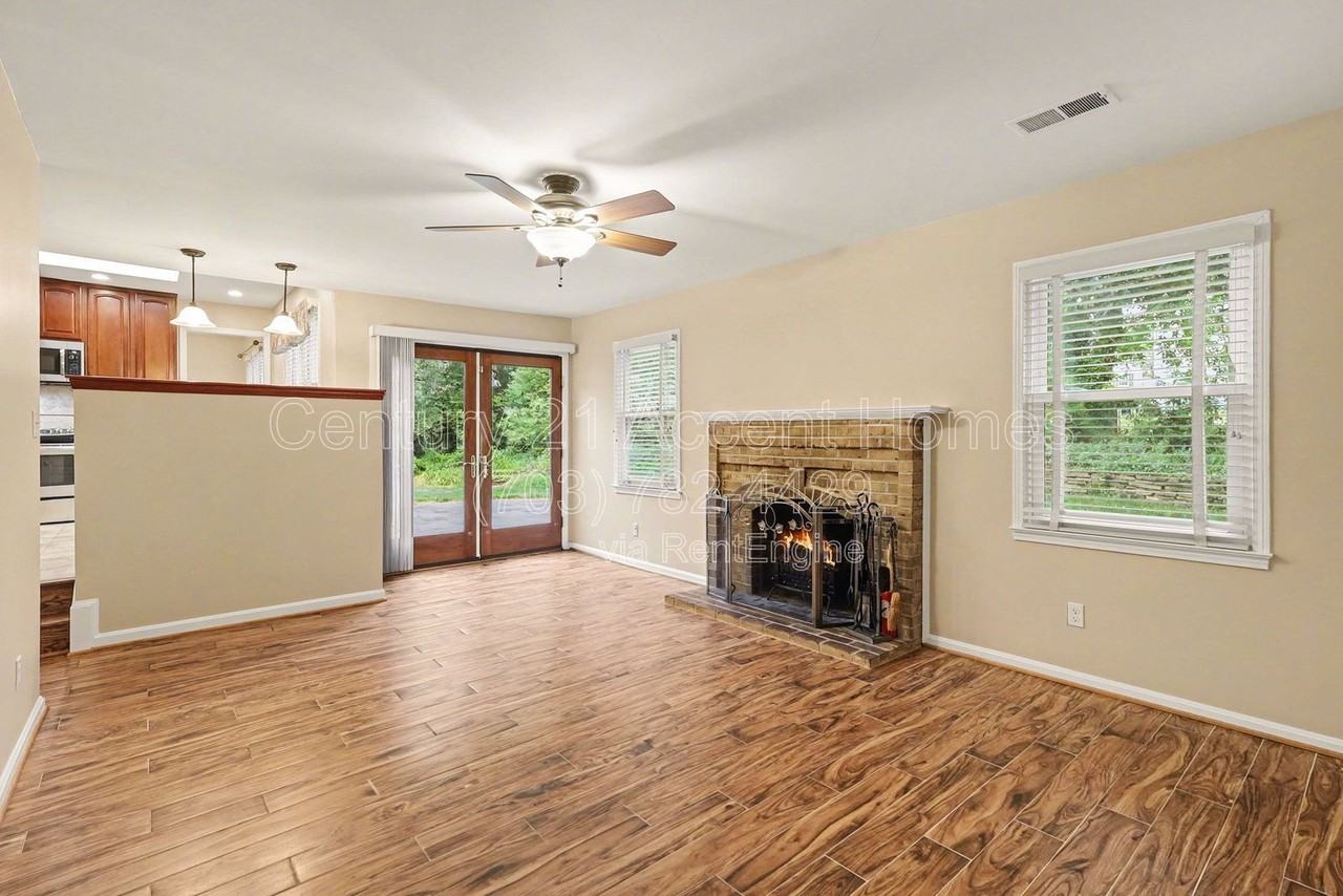 6117 Lynley Ter - Photo 4 of 38