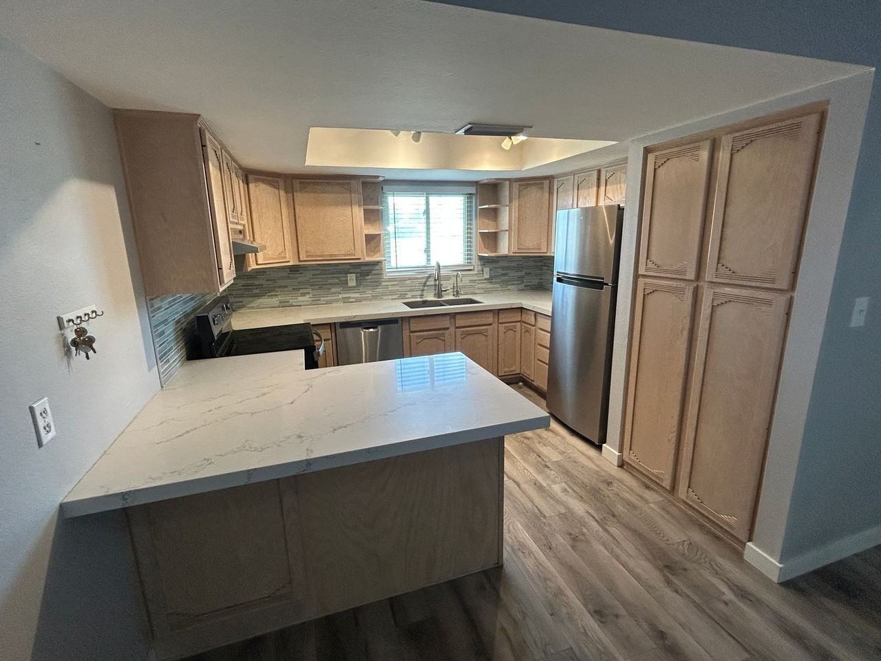 4501 W Continental Dr - Photo 3 of 18