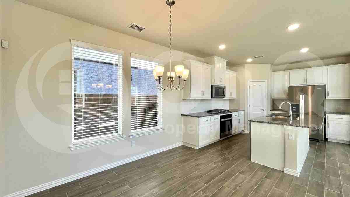 2721 Green River Rd - Photo 4 of 30