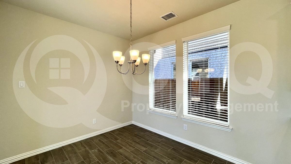 2721 Green River Rd - Photo 5 of 30