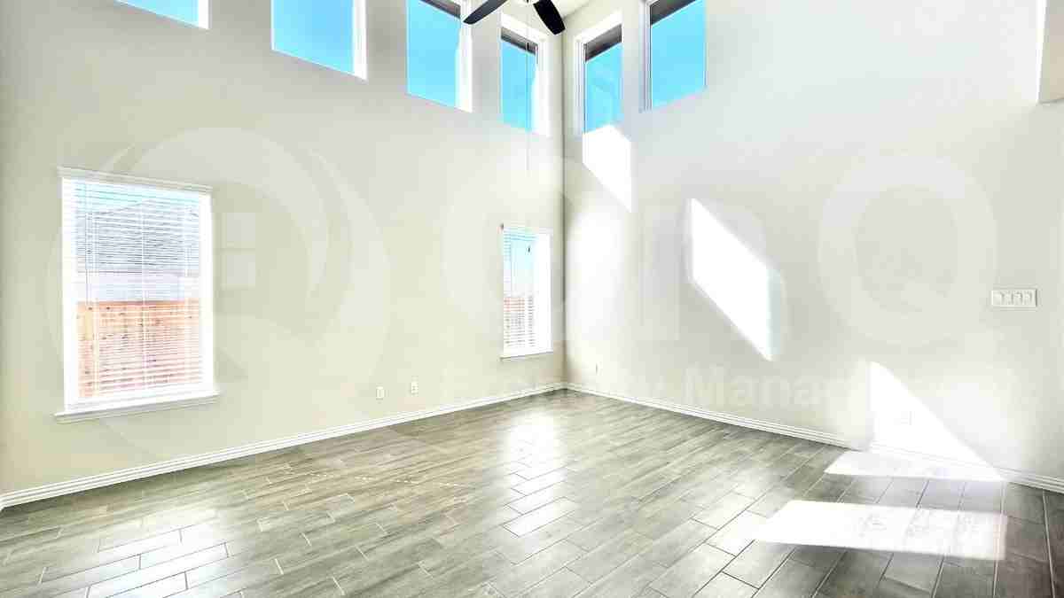 2721 Green River Rd - Photo 7 of 30
