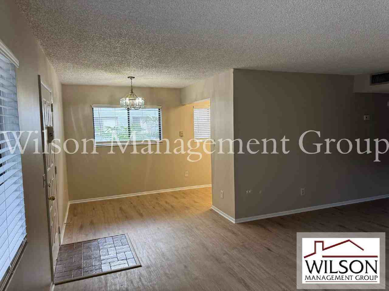 2365 Oak Park Way - Photo 3 of 27