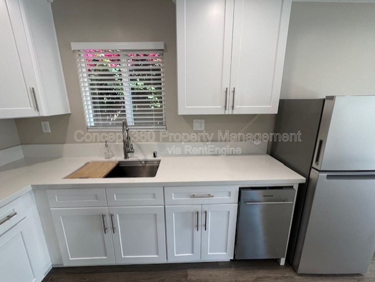 254 Quincy Ave - Photo 7 of 27