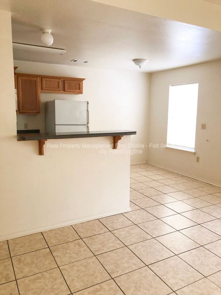 1447 Brazil Ave - Photo 5 of 13