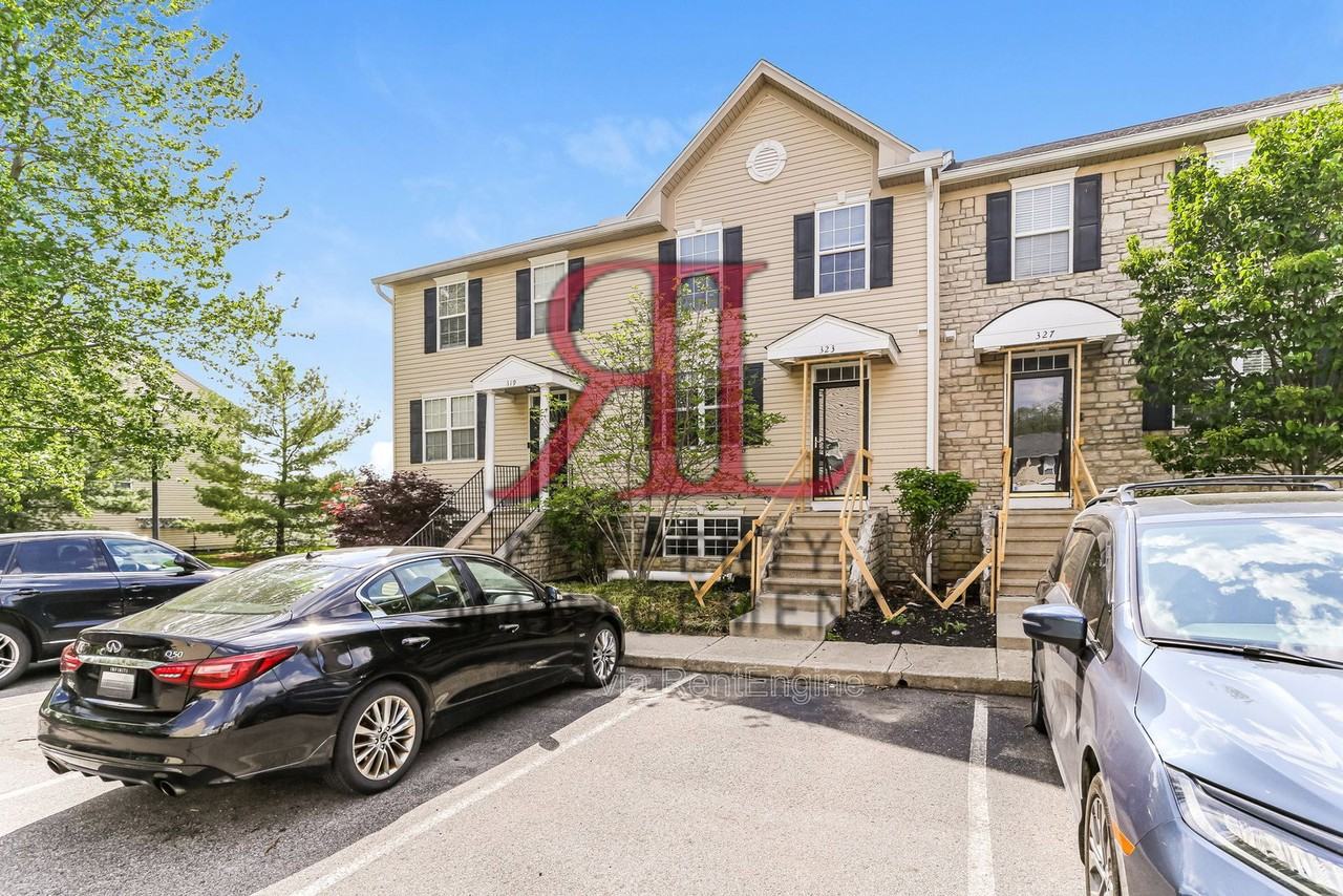 323 Oxford Oak Dr #1 - Photo 2 of 19