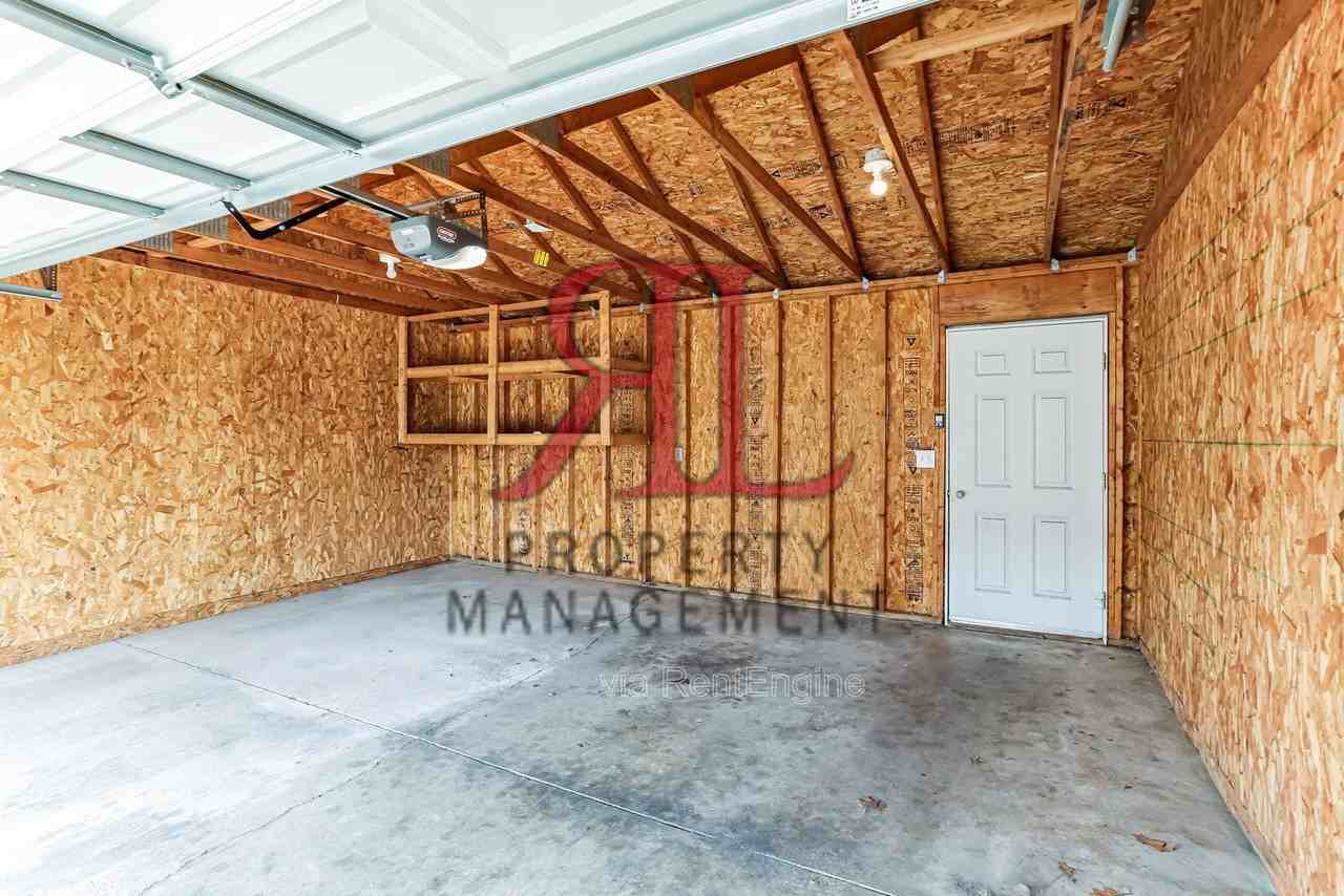 323 Oxford Oak Dr #1 - Photo 7 of 19