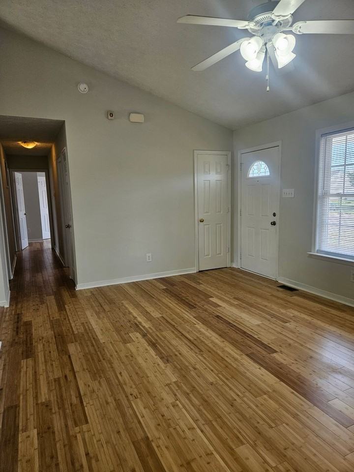 2524 National St - Photo 5 of 27