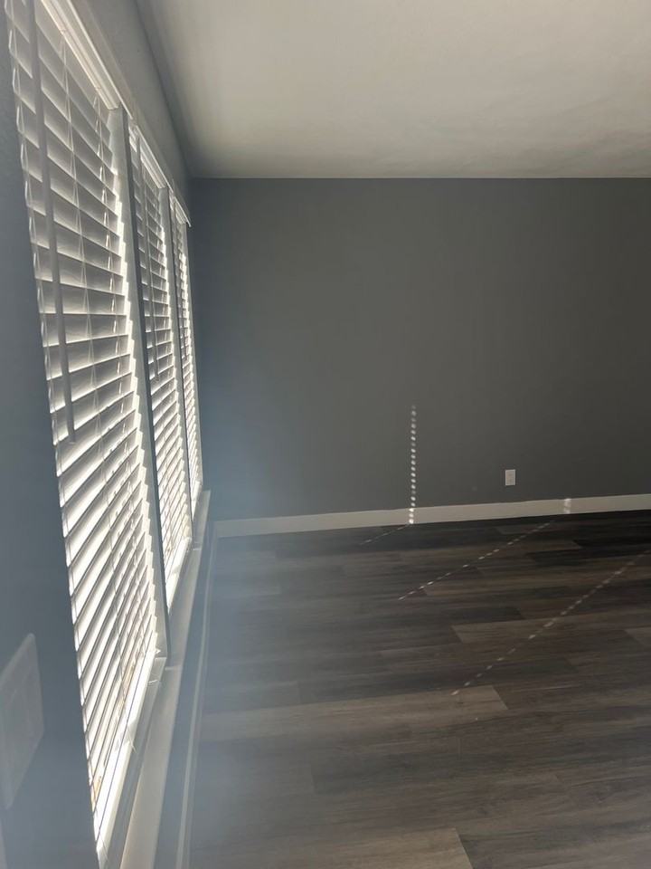 3344 Medina Ct - Photo 3 of 26