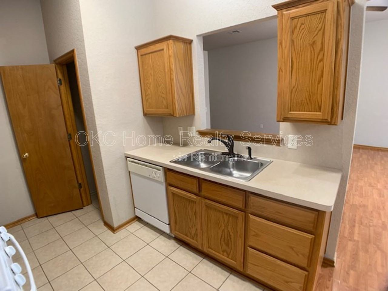 16229 Everglade Ln - Photo 5 of 22