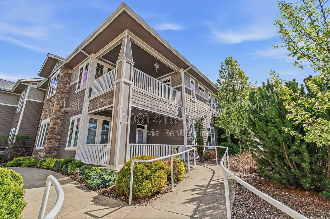 4505 Greenchain Loop #9 - Photo 3 of 40