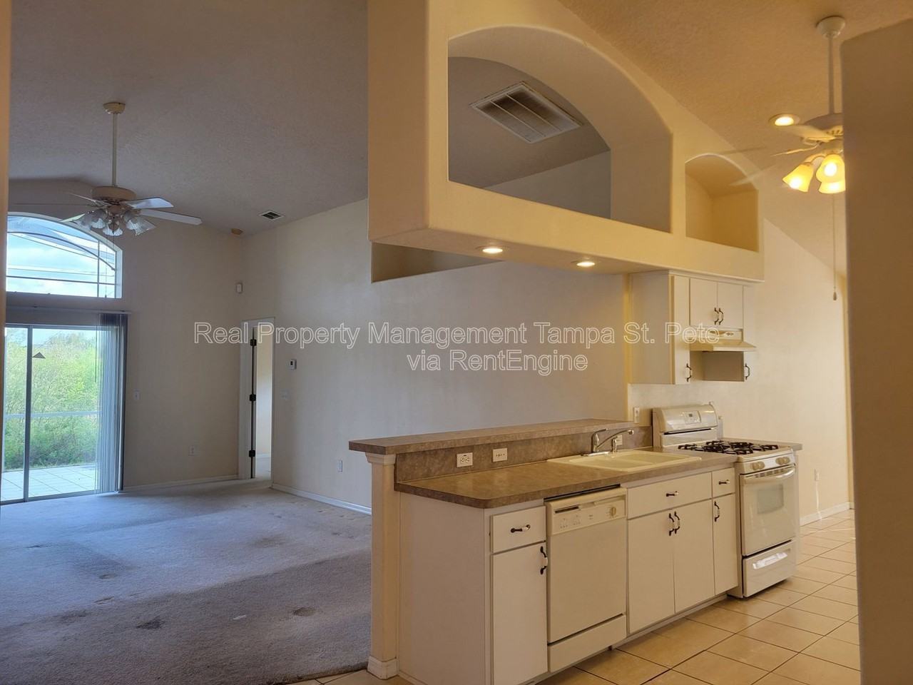 1314 Avonwood Ct - Photo 3 of 29