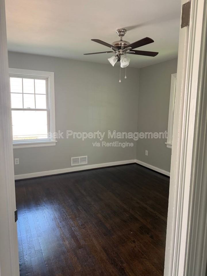 9014 Weldon Dr - Photo 6 of 10