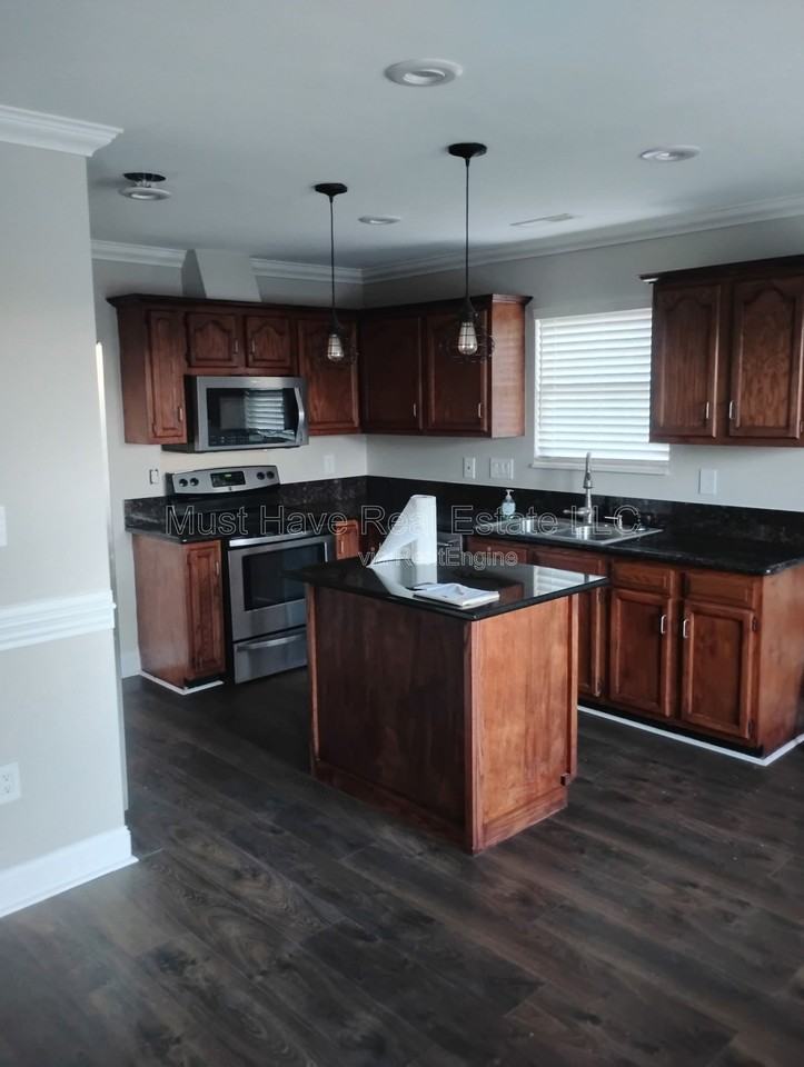 8119 Kerrybrook Cir #1 - Photo 3 of 11