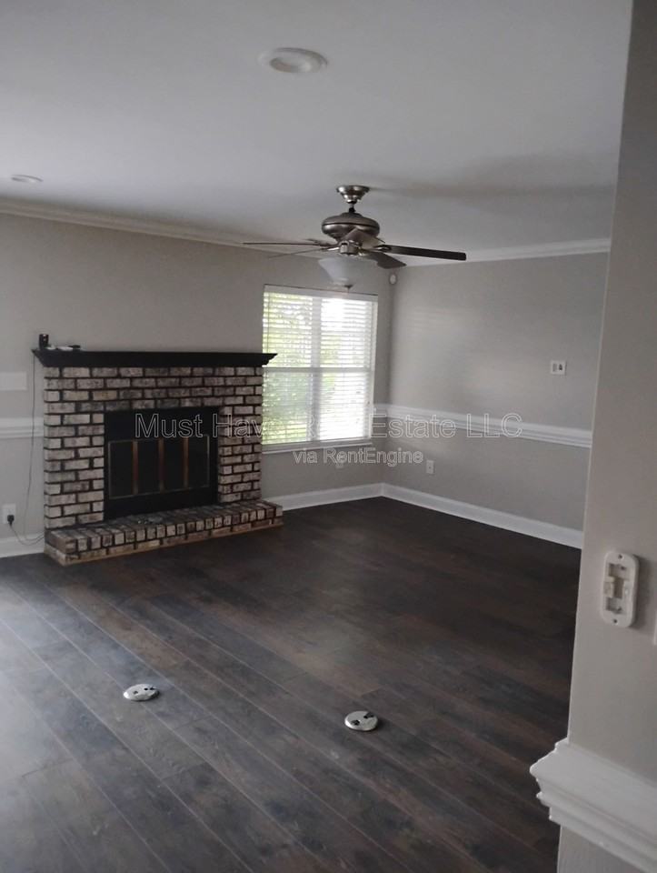 8119 Kerrybrook Cir #1 - Photo 4 of 11