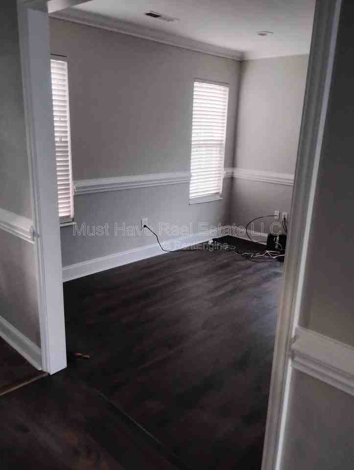 8119 Kerrybrook Cir #1 - Photo 7 of 11