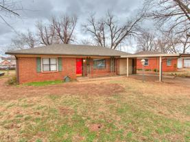 409 E Hill Dr - Photo 1 of 1