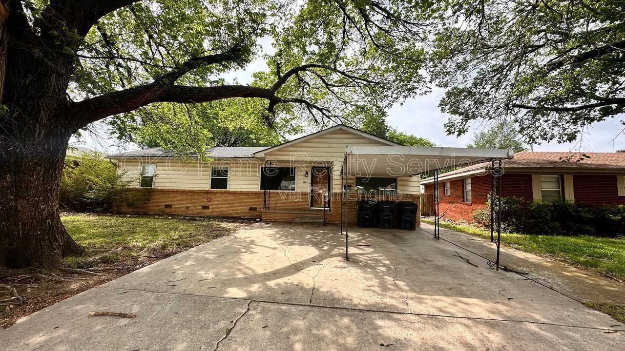 6808 Nw 59th St - Photo 2 of 25