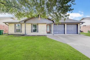 5911 Chrystell Ln - Photo 1 of 1