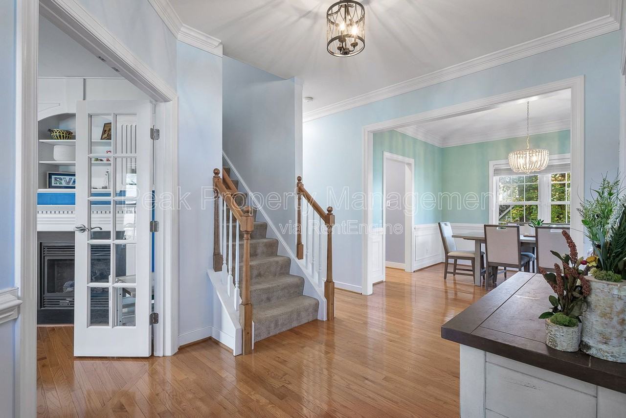 9069 Brigadier Rd - Photo 7 of 36