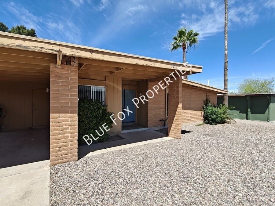 2618 S Camino Seco - Photo 6 of 31