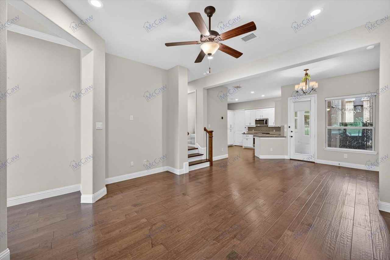 4224 Riverside Dr - Photo 4 of 23