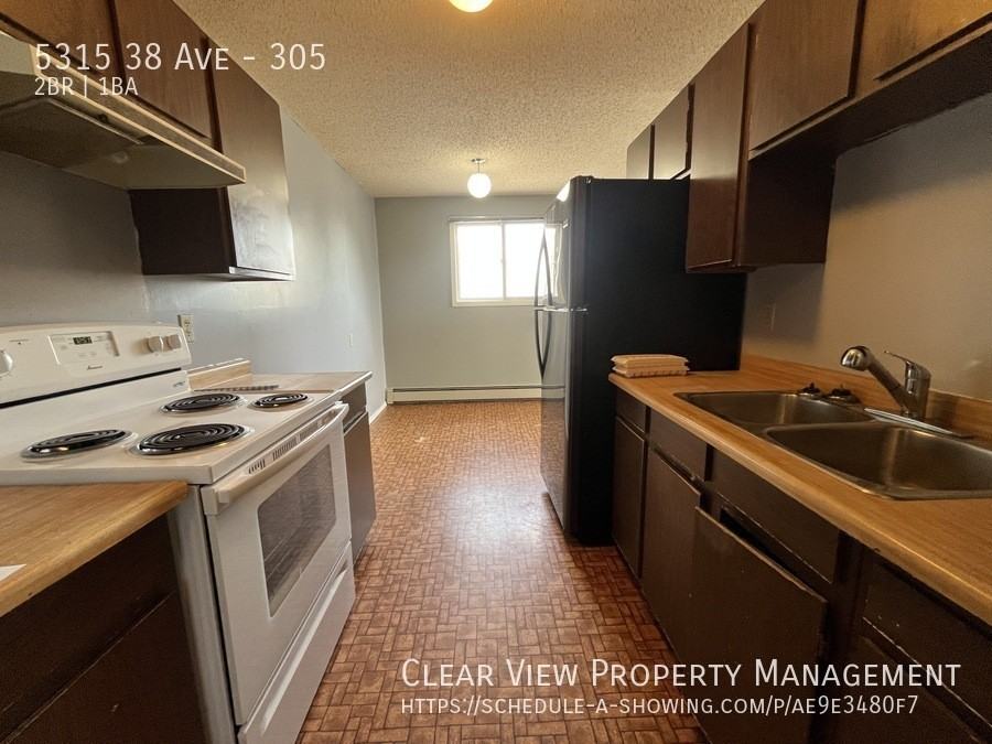 5315 38 Ave #305 - Photo 2 of 13