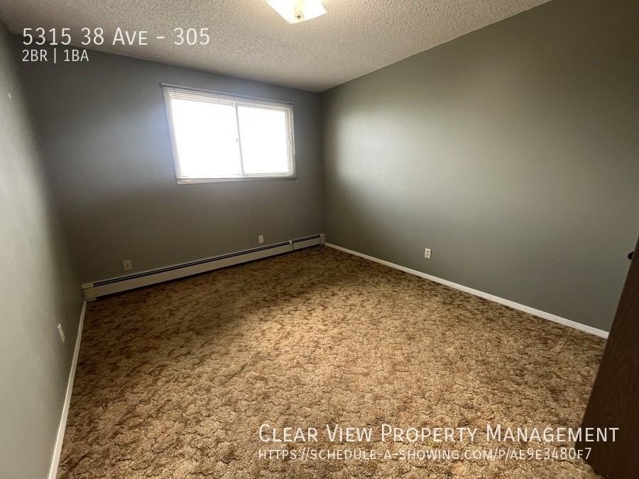 5315 38 Ave #305 - Photo 7 of 13