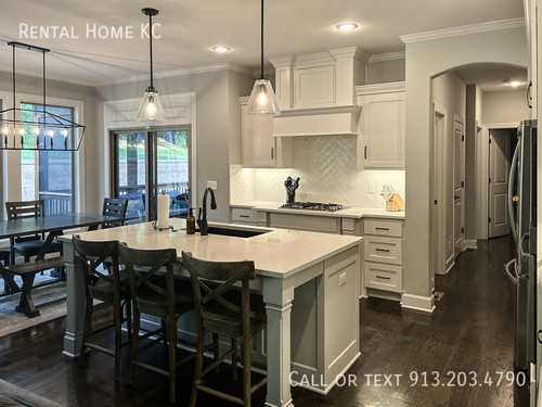 22904 W 47th Ter - Photo 4 of 17