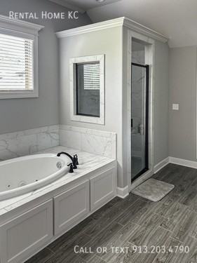 22904 W 47th Ter - Photo 6 of 17