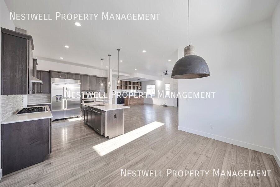 2346 E Snowy Peak Dr - Photo 4 of 42