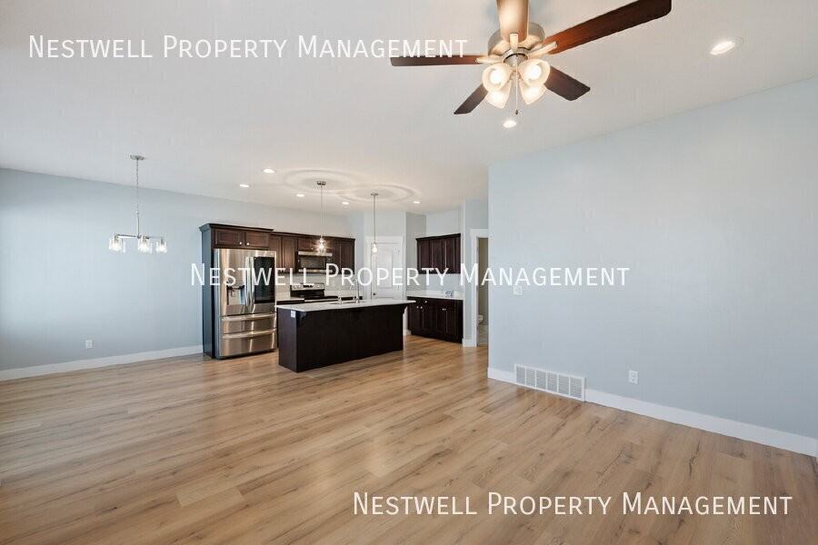 13129 S Keegan Dr - Photo 6 of 36