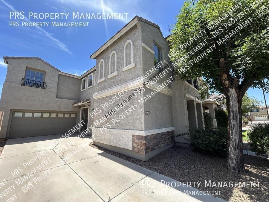 3651 E Sundance Ave - Photo 3 of 40