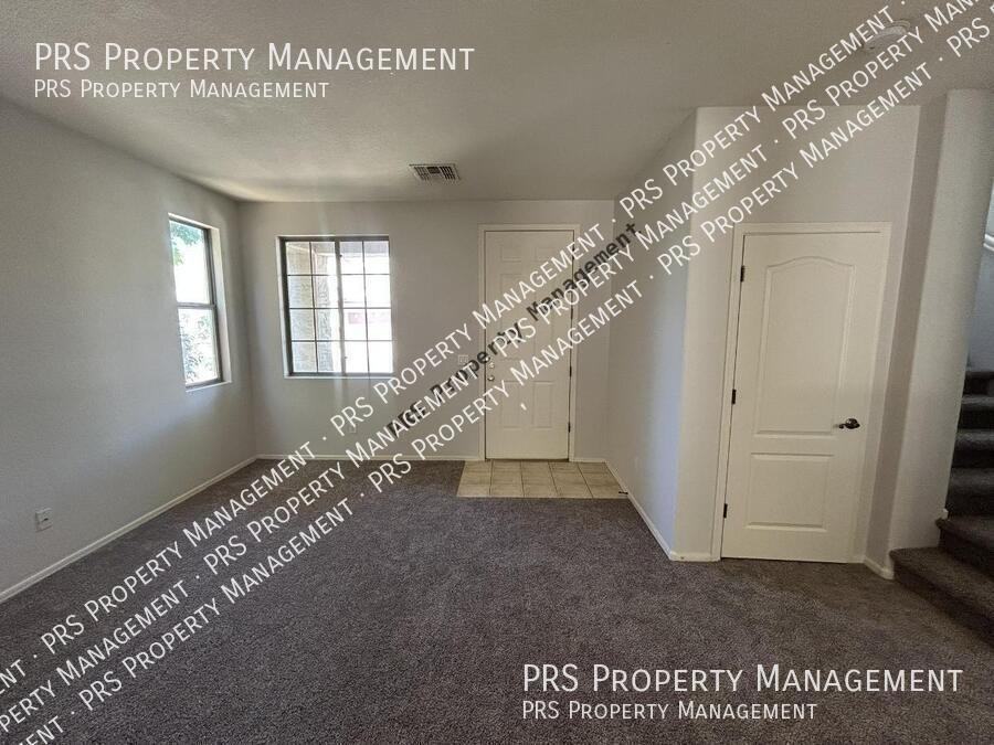 3651 E Sundance Ave - Photo 4 of 40