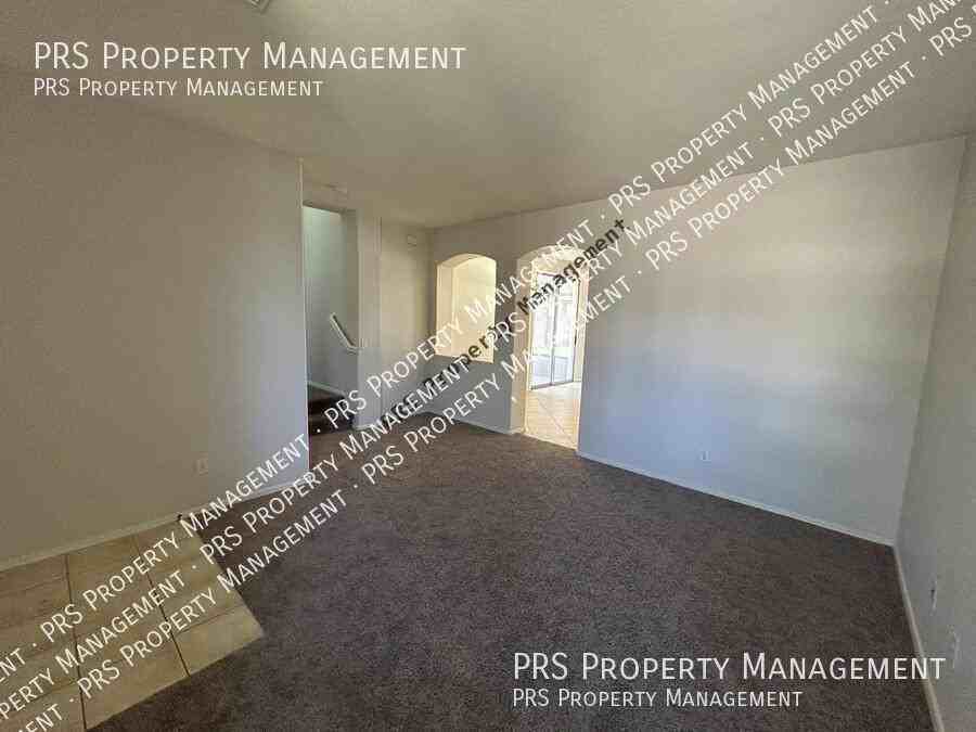 3651 E Sundance Ave - Photo 6 of 40