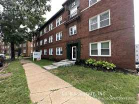 215 E 46th St #1W - Photo 1 of 1