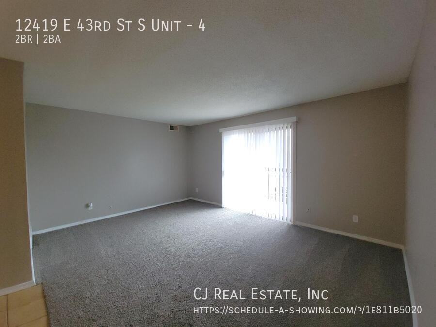 12419 E 43rd St S #4 - Photo 5 of 11