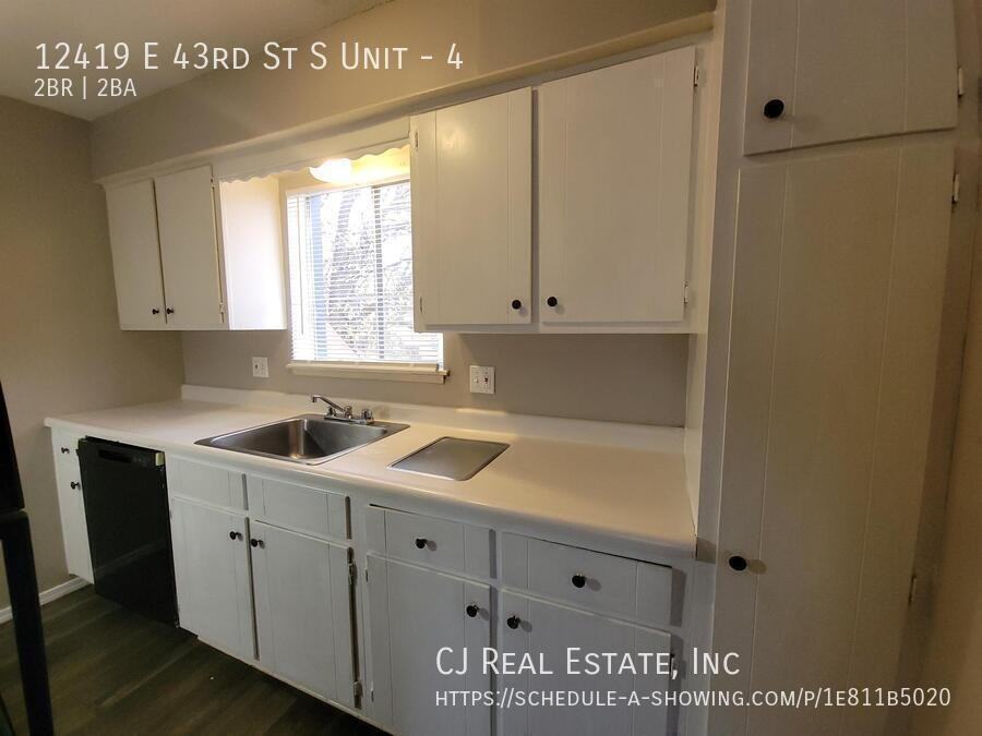 12419 E 43rd St S #4 - Photo 7 of 11
