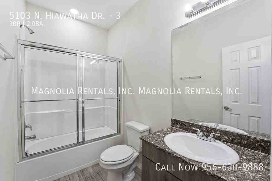 5103 N Hiawatha Dr #3 - Photo 5 of 31