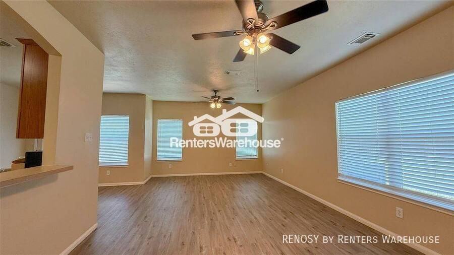 5127 Prosperity Cir - Photo 3 of 22