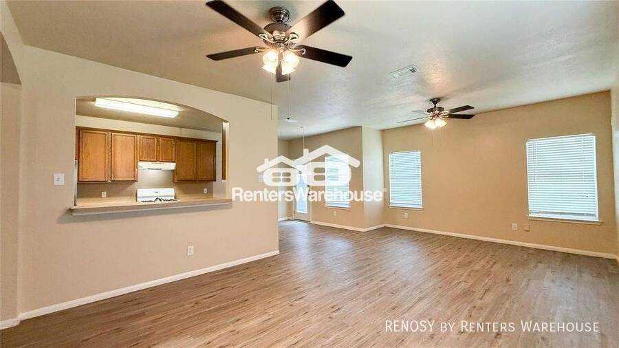 5127 Prosperity Cir - Photo 4 of 22